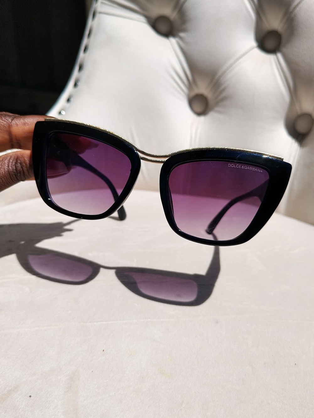 Luxury Sunglasses with Purple Gradient Lenses